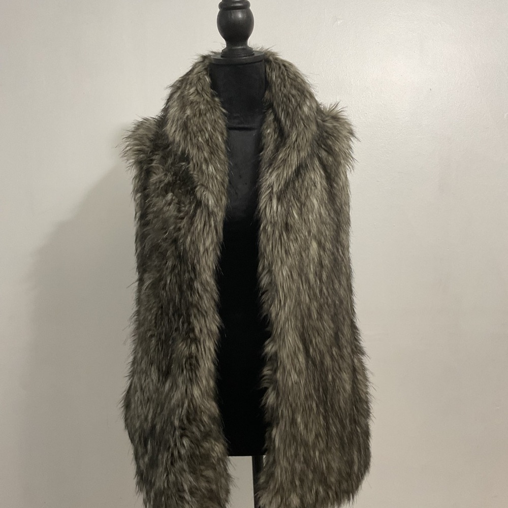 Women's Faux Fur Vest - Gray